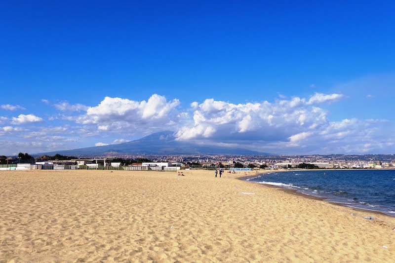 Playa di Catania - Spiaggia sabbiosa di Catania